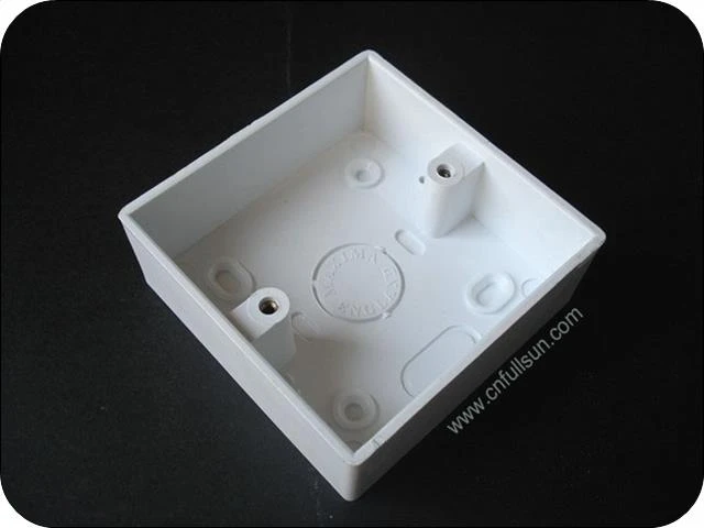 1-gängs PVC-knock-out box